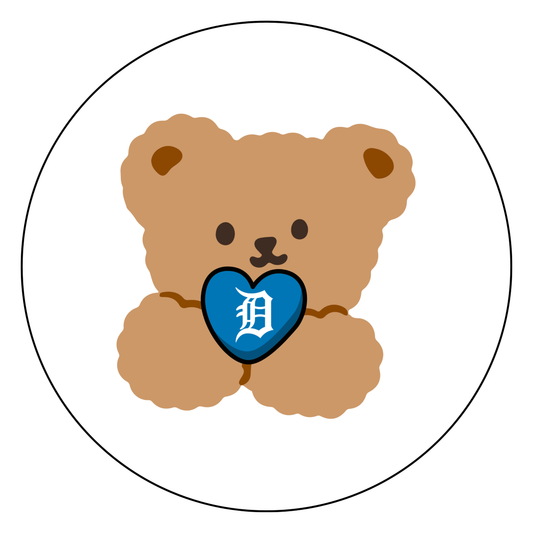 bear with detroit heart